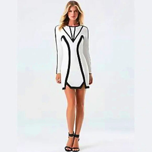💥SHOWSTOPPER!💥Colorblock Bodycon Trimmed Mini Dress in Ivory & Black - Picture 2 of 16